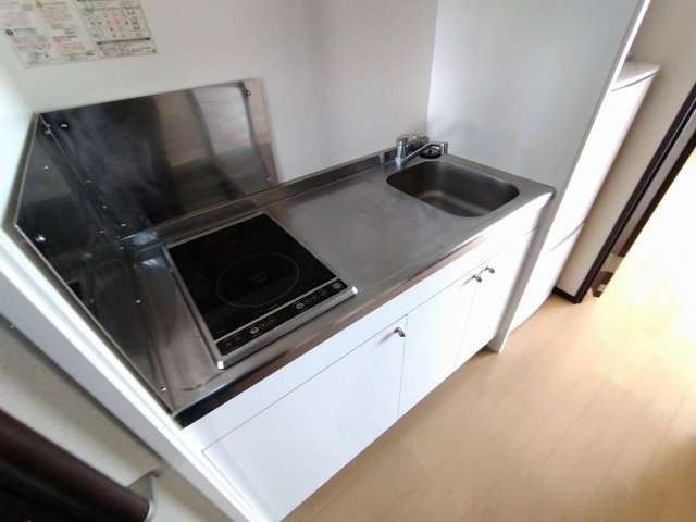 クレイノサニープレイス宮前平のキッチン|シングルレバー設置　シンク広めです♪