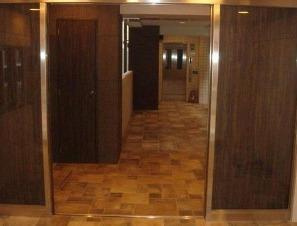 ラグジュアリーアパートメント御徒町のロビー