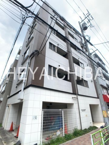 ラグジュアリーアパートメント御徒町の外観