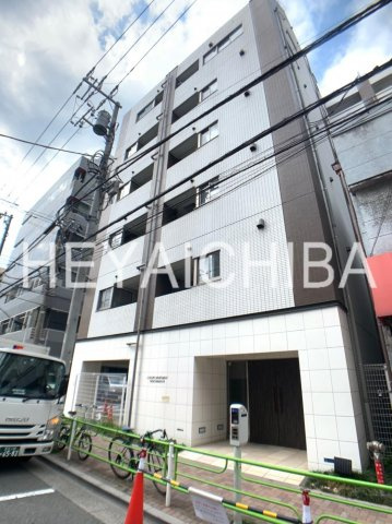 ラグジュアリーアパートメント御徒町の外観