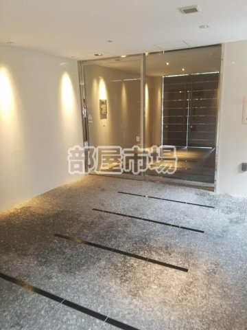 ライジングプレイス西浅草のロビー