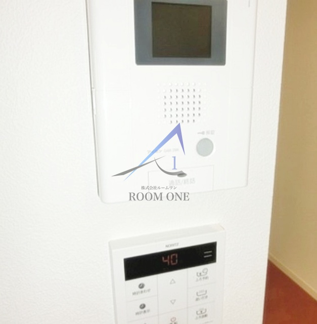 シャーメゾン弥生のセキュリティ|モニター付きインターホンです。