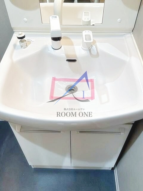 メゾン・ド・ソレイユの洗面所|洗面台です。