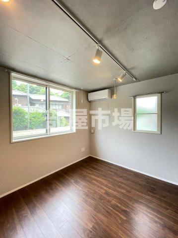 Glanpark池之端の居間・リビング