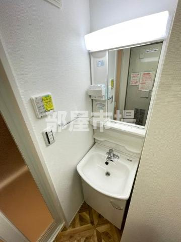 Glanpark池之端の洗面所