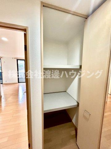 西宮市甲東園3丁目一戸建の収納