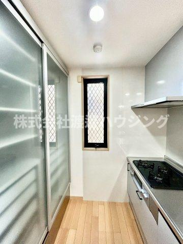 西宮市甲東園3丁目一戸建のその他|窓