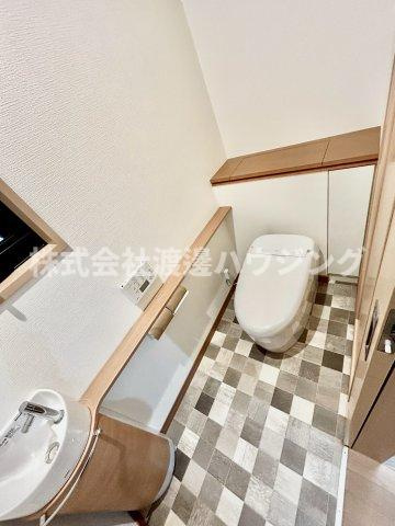 西宮市甲東園3丁目一戸建のトイレ