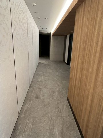 ルフォンプログレ田原町のエントランス