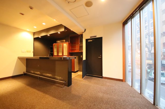 【バルコニー】 | ＥＲＣ北野坂ビル