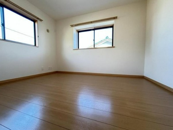【中古】川越市今成１丁目中古住宅の洋室|2F 5帖洋室です！