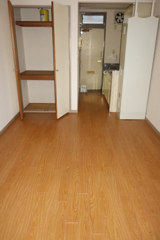 ウエストヒルズの居間・リビング