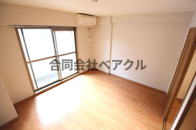 【寝室】 | グレース大嘉