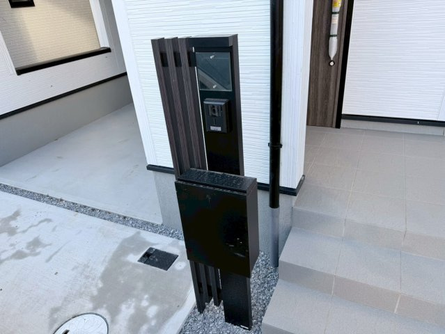 川口市本前川3期　新築一戸建て　4号棟のセキュリティ|モニター付きインターホン