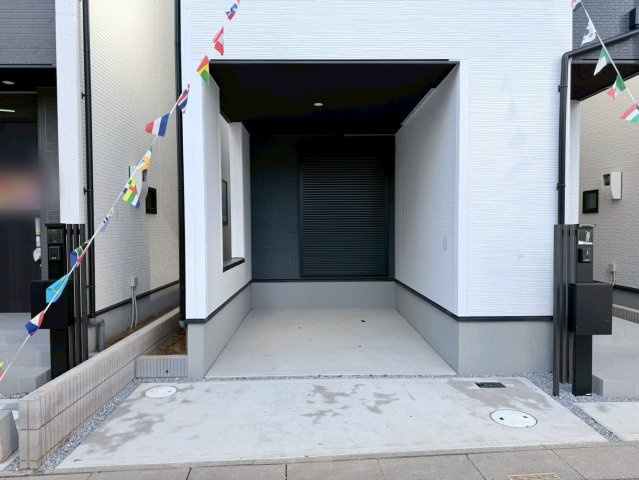 川口市本前川3期　新築一戸建て　4号棟の駐車場|駐車スペースもあります