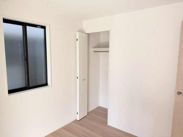 川口市本前川3期　新築一戸建て　5号棟の収納|収納豊富です