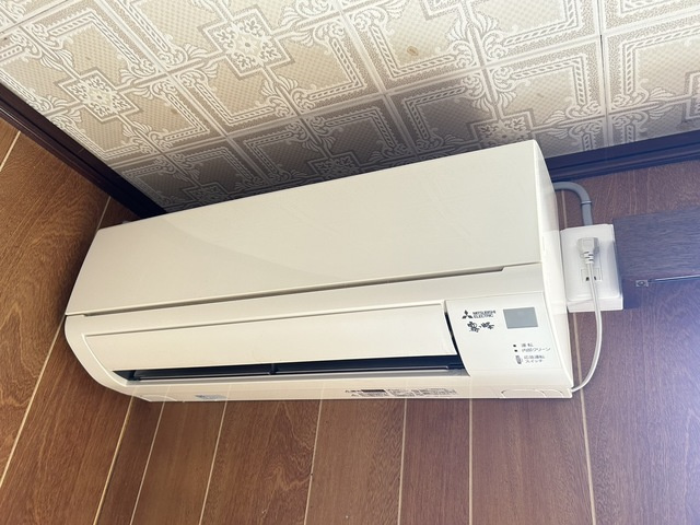 仲町２丁目貸家の設備|エアコン