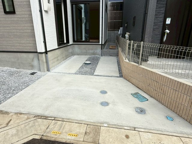 川口市峯14期　新築一戸建て　1号棟の駐車場|駐車スペースもあります