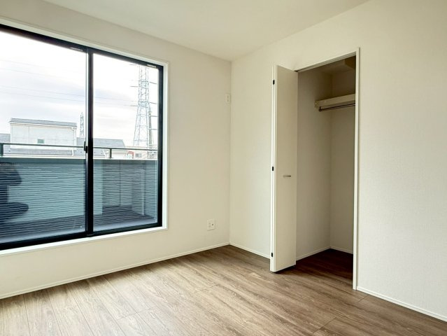 川口市峯14期　新築一戸建て　2号棟の洋室|ゆったりした洋室です