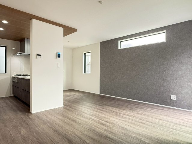 川口市峯14期　新築一戸建て　2号棟の居間・リビング|使いやすい居間です