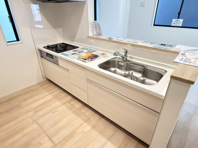 川口市柳崎　第９　1号棟のキッチン|キッチンでお料理をお楽しみください