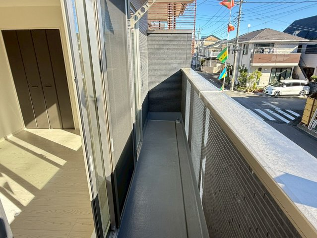 川口市柳崎2期　新築一戸建て　1号棟のバルコニー|暖かな日差しのふりそそぐバルコニー