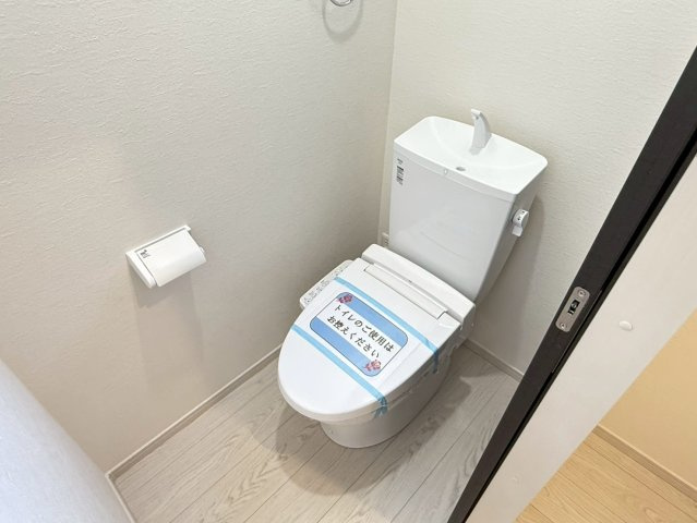 川口市柳崎2期　新築一戸建て　1号棟のその他|トイレもきれいです