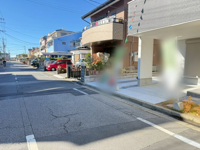川口市柳崎2期　新築一戸建て　1号棟の前面道路含む現地写真|前面道路含む現地写真です