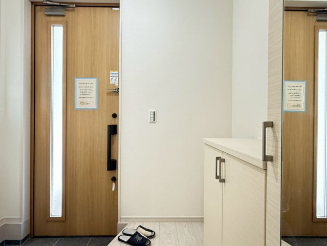 川口市柳崎2期　新築一戸建て　1号棟の玄関|毎日通る玄関はこちらです