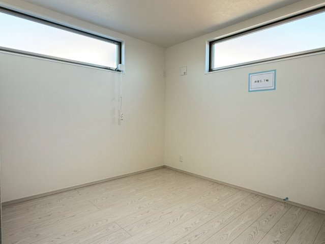 川口市柳崎2期　新築一戸建て　2号棟の洋室|使い勝手のいい洋室です