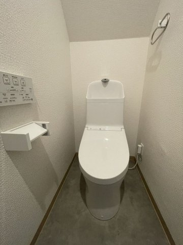 【トイレ】 | 福津市星ヶ丘　戸建て | いつも綺麗に清潔に！ウォッシュレット付きトイレです