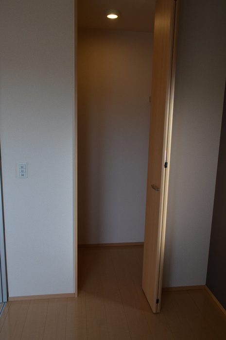 ゼルコヴァ北野の収納