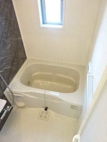 ローマアリエス．Ａの浴室|コンパクトで使いやすいお風呂です