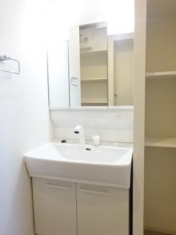 ローマアリエス．Ａの洗面所|スペースが確保できる洗面所です