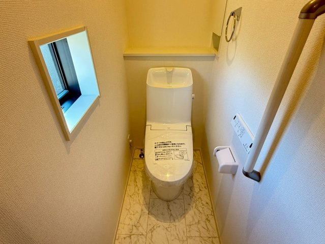川口市芝西2期　新築一戸建て　2号棟のその他|シンプルで使いやすいトイレです