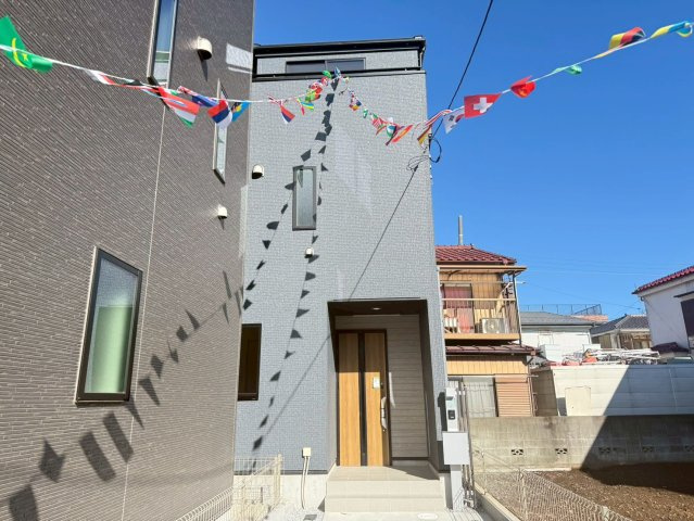 川口市芝西2期　新築一戸建て　2号棟の外観|外観は落ち着いています