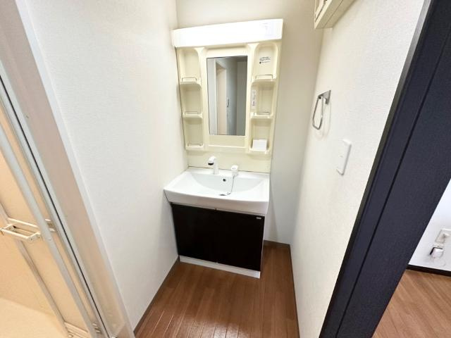 【洗面所】 | サンファミール | 洗髪洗面化粧台