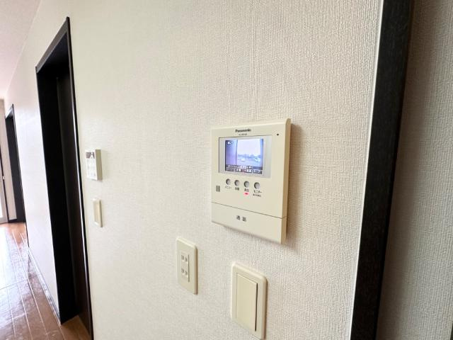 【内装】 | サンファミール | カメラ付インターホン