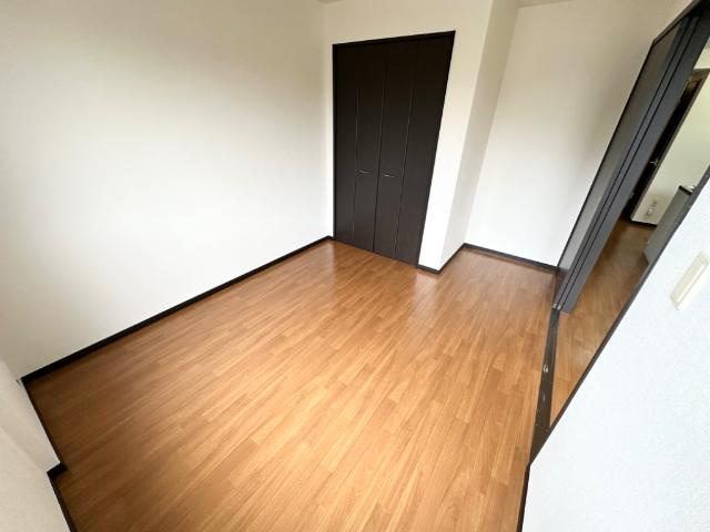 【内装】 | サンファミール | 洋室