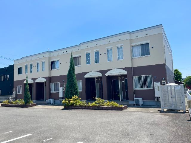 【外観】 | サンファミール | 外観写真（昼）