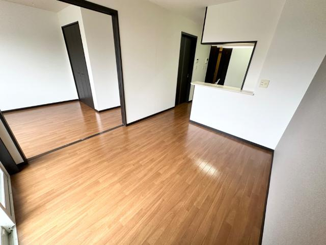 【居間・リビング】 | サンファミール | リビング