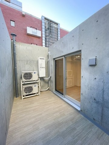 スフィア日本橋富沢町のバルコニー