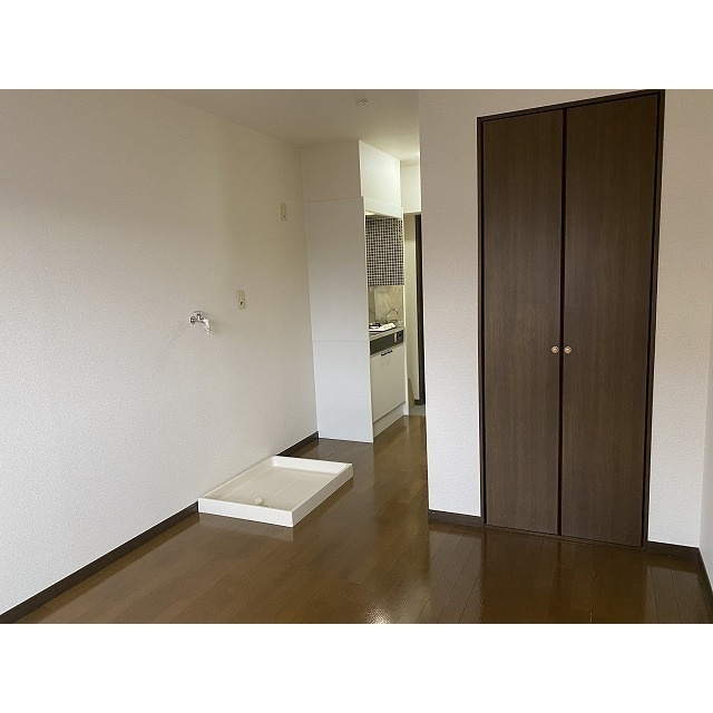 パルテール・谷のその他|洋室