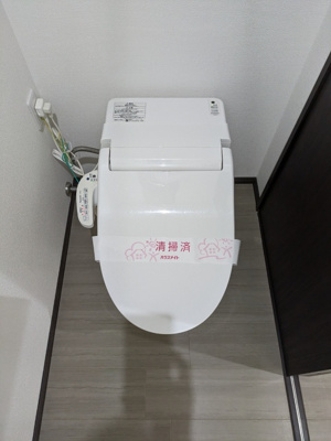 温水洗浄便座です♪