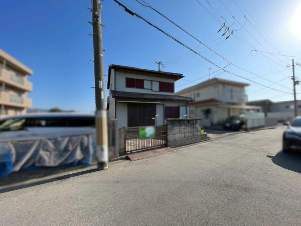 和歌山市松江東4丁目　中古戸建の前面道路含む現地写真