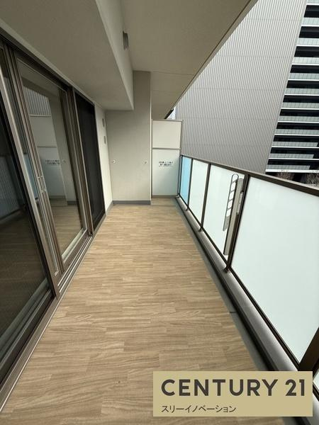 ハルモシティのバルコニー