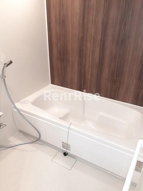 シン・ラシーヌの浴室|バス