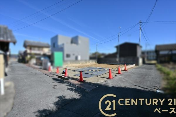 橿原市東坊城町の新築一戸建の前面道路含む現地写真|■現地撮影写真■二方角地で開放感があります！