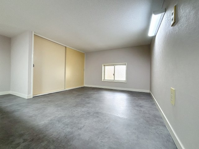 シンワハイツのその他|天高約3.5m！（ロフト床から天高1.2m）の開放感があるお部屋！