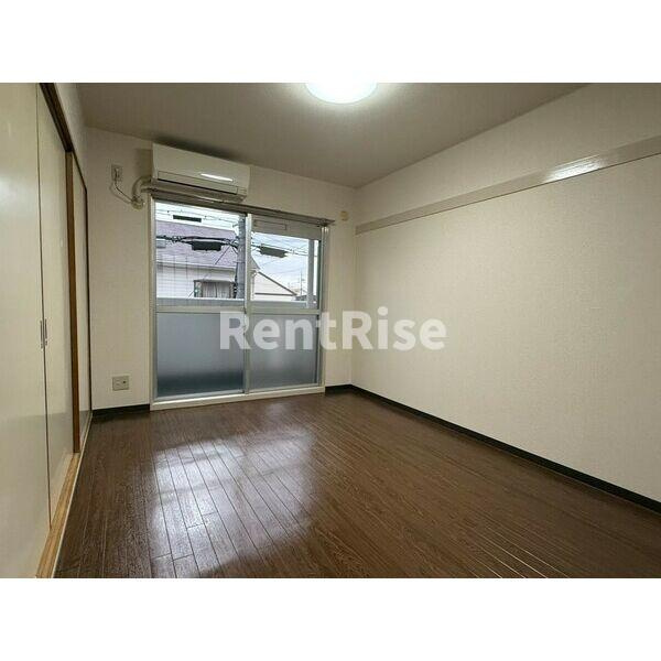 サンライズアサノの寝室